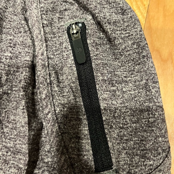 Lululemon Track That High-Rise Lined Short 3” inseam size 4 - Picture 6 of 10